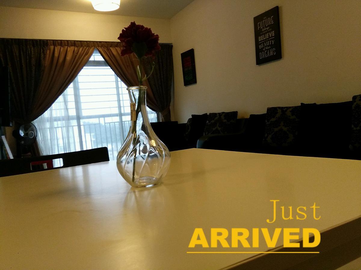 Homestay D 11 Putrajaya Netflix Wifi エクステリア 写真